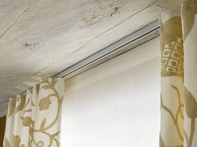Lišty, tyče a garnýže na záclony a závěsy