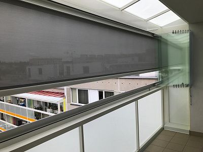 Montáž vnitřních žaluzií a rolet